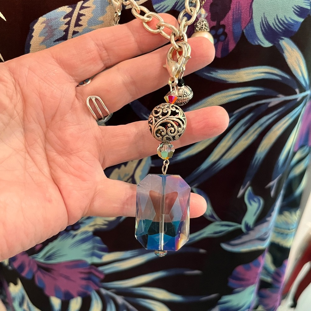N192 Elegant Silver and Blue Pendant on Chunky Chain with Additional Charms